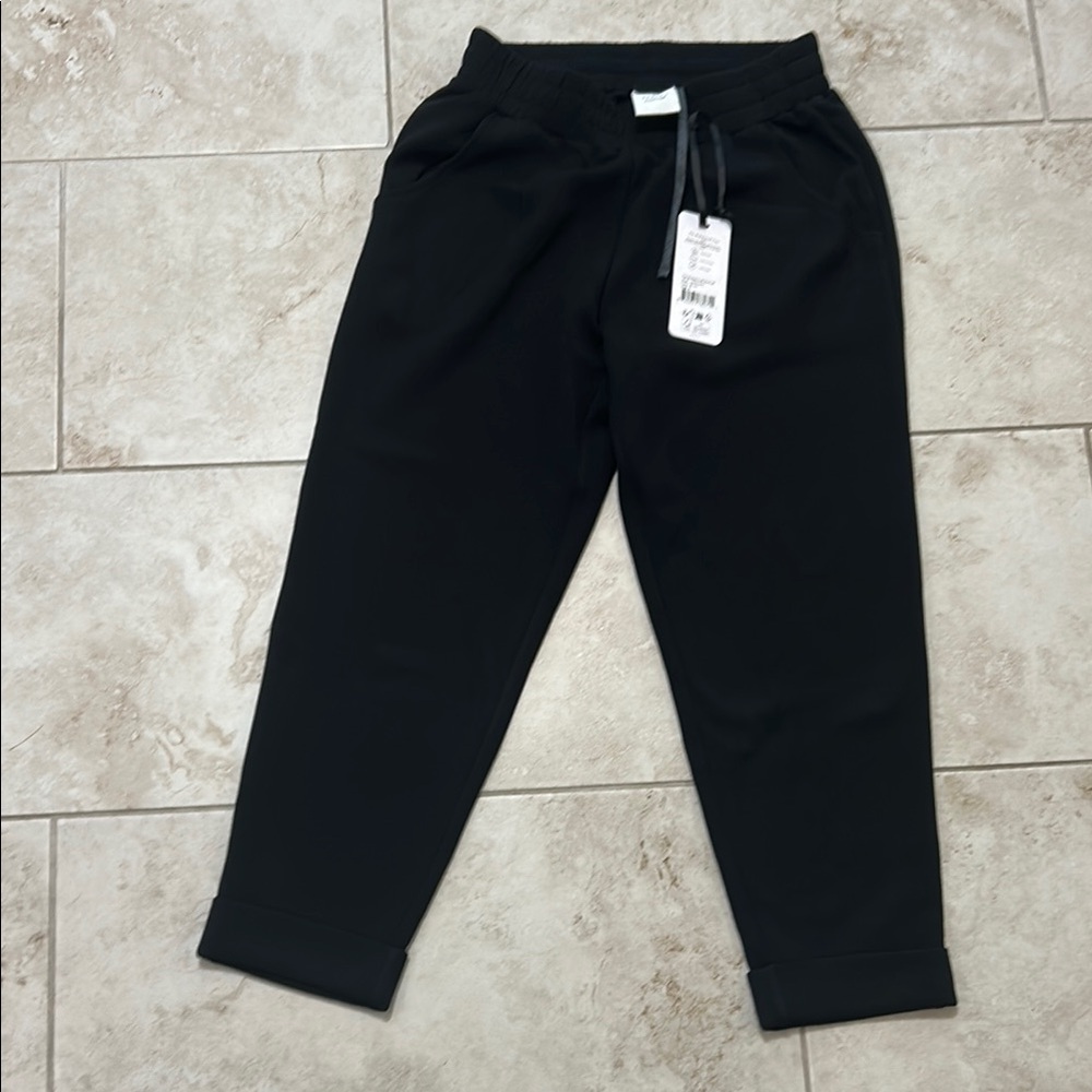 Varley Black cuffed 25" Joggers  Ankle Length NWT Never worn